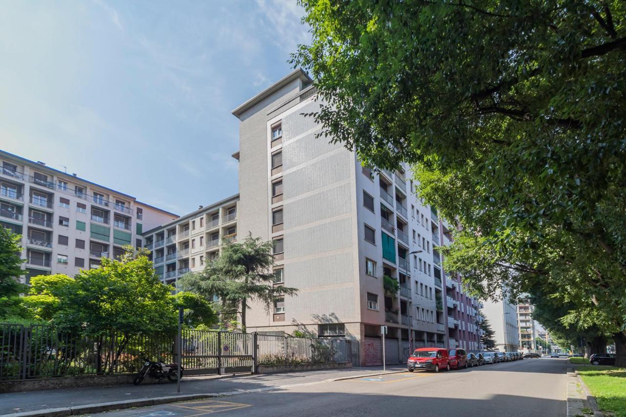 Altido Trendy Flat With Balcony, Easy Access To Milan Centre Daire Dış mekan fotoğraf