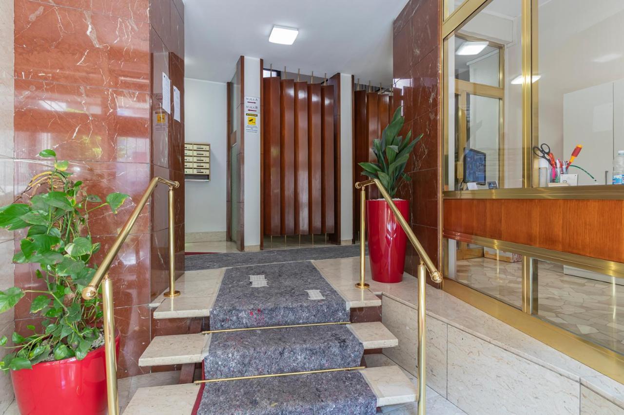 Altido Trendy Flat With Balcony, Easy Access To Milan Centre Daire Dış mekan fotoğraf