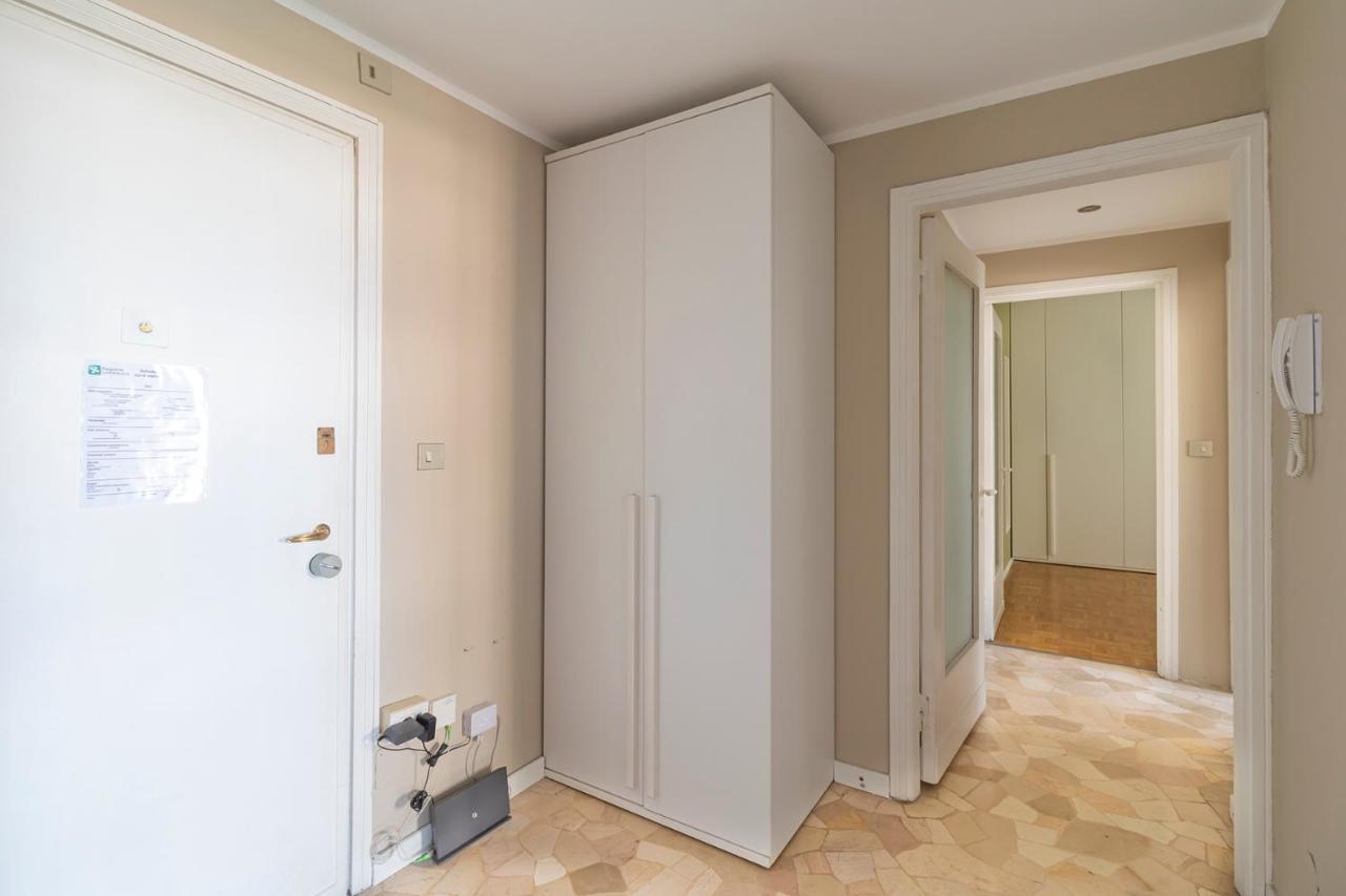 Altido Trendy Flat With Balcony, Easy Access To Milan Centre Daire Dış mekan fotoğraf